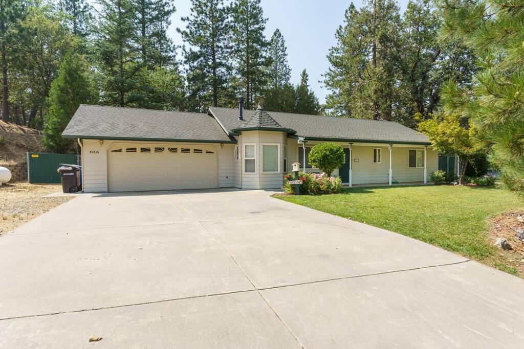 Acorn House - Charming House In Green Heaven With Pool Table With Lovely Backyard Oakhurst Bagian luar foto