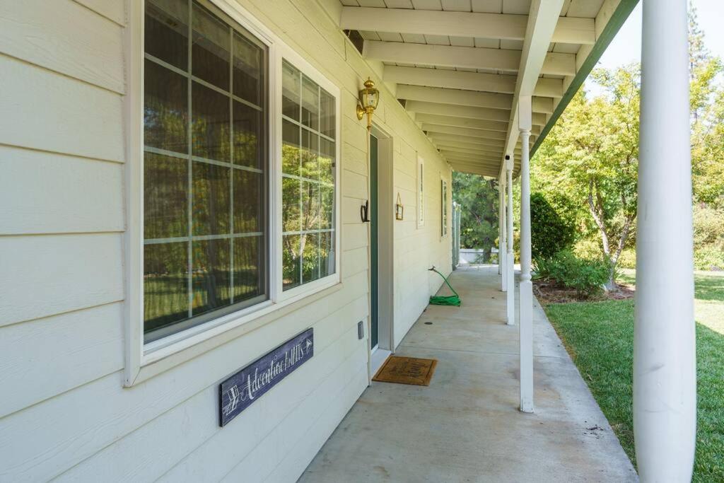 Acorn House - Charming House In Green Heaven With Pool Table With Lovely Backyard Oakhurst Bagian luar foto