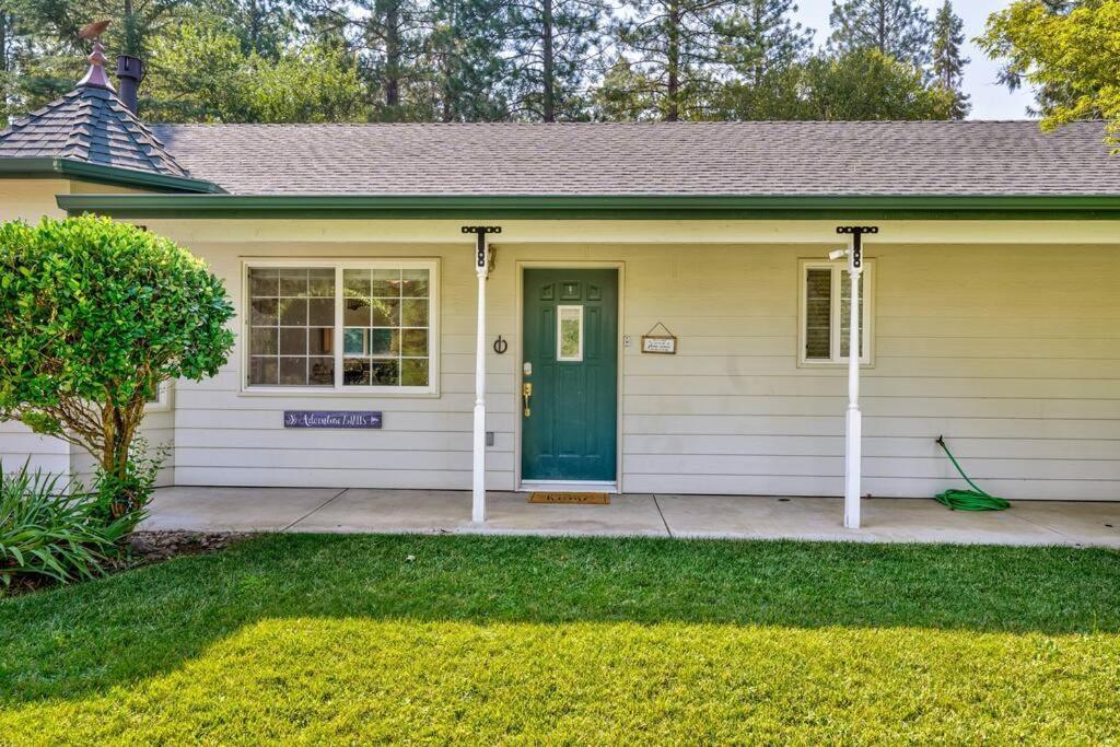 Acorn House - Charming House In Green Heaven With Pool Table With Lovely Backyard Oakhurst Bagian luar foto