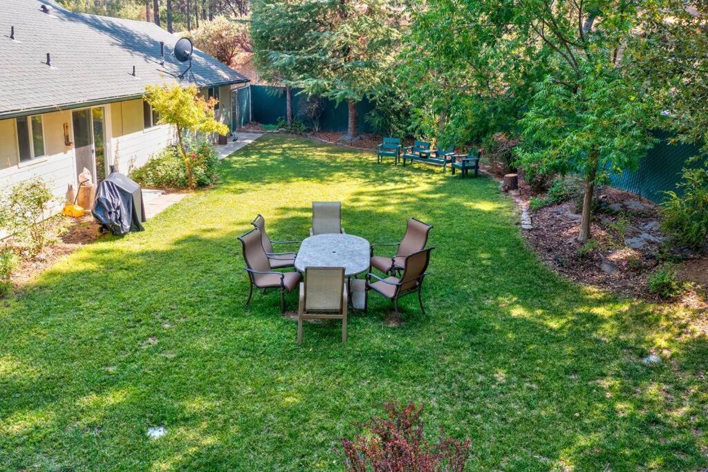 Acorn House - Charming House In Green Heaven With Pool Table With Lovely Backyard Oakhurst Bagian luar foto